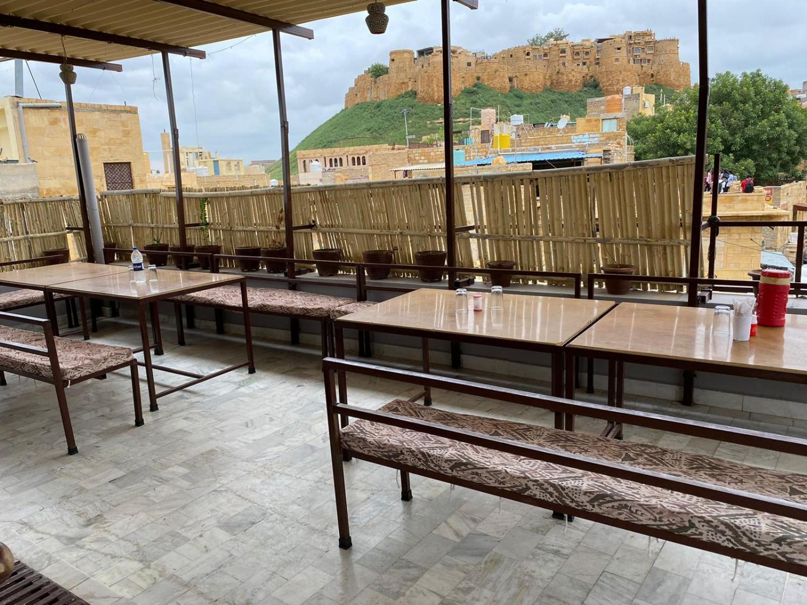 Hotel Hashim Jaisalmer Bagian luar foto
