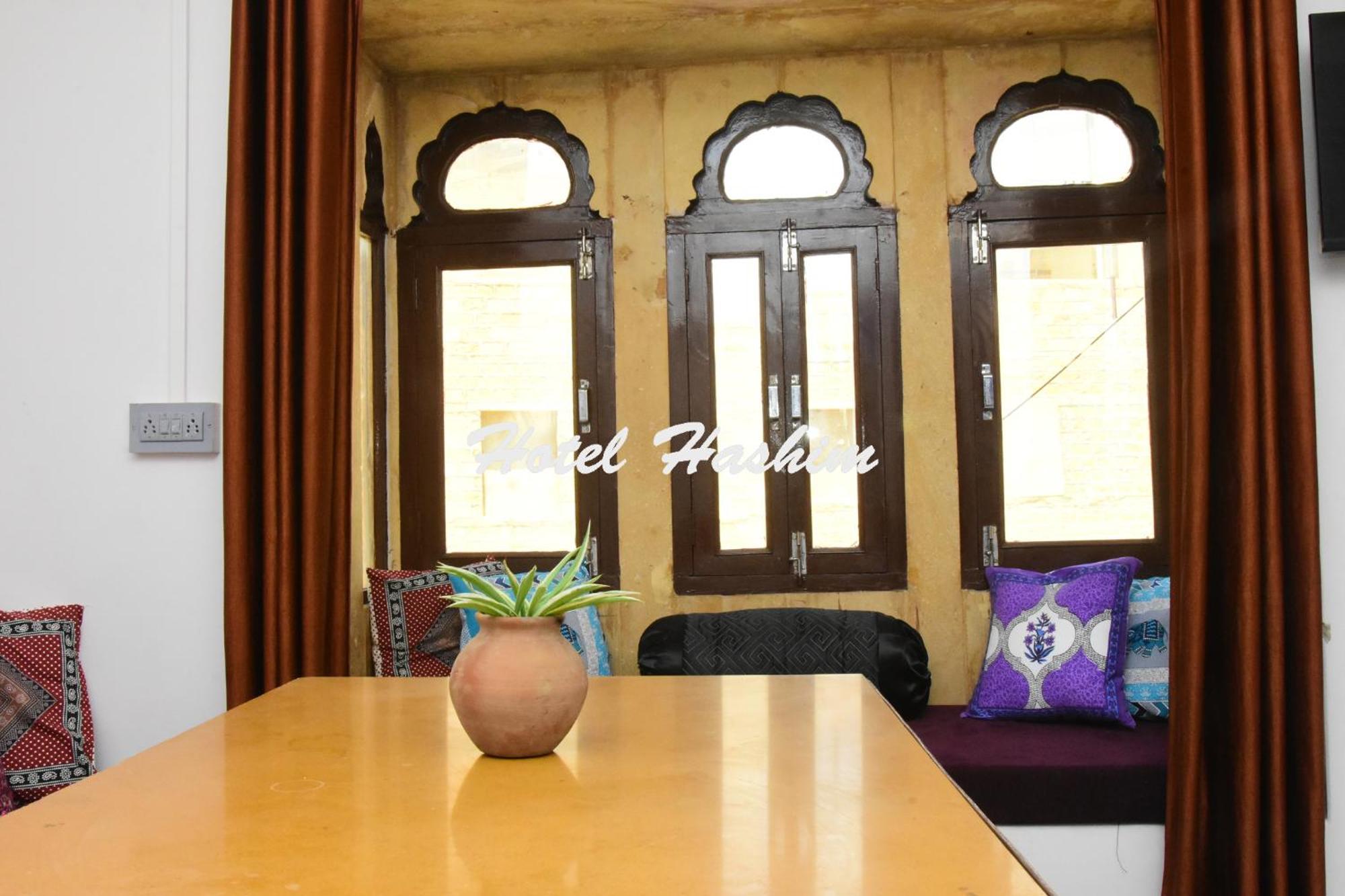 Hotel Hashim Jaisalmer Bagian luar foto