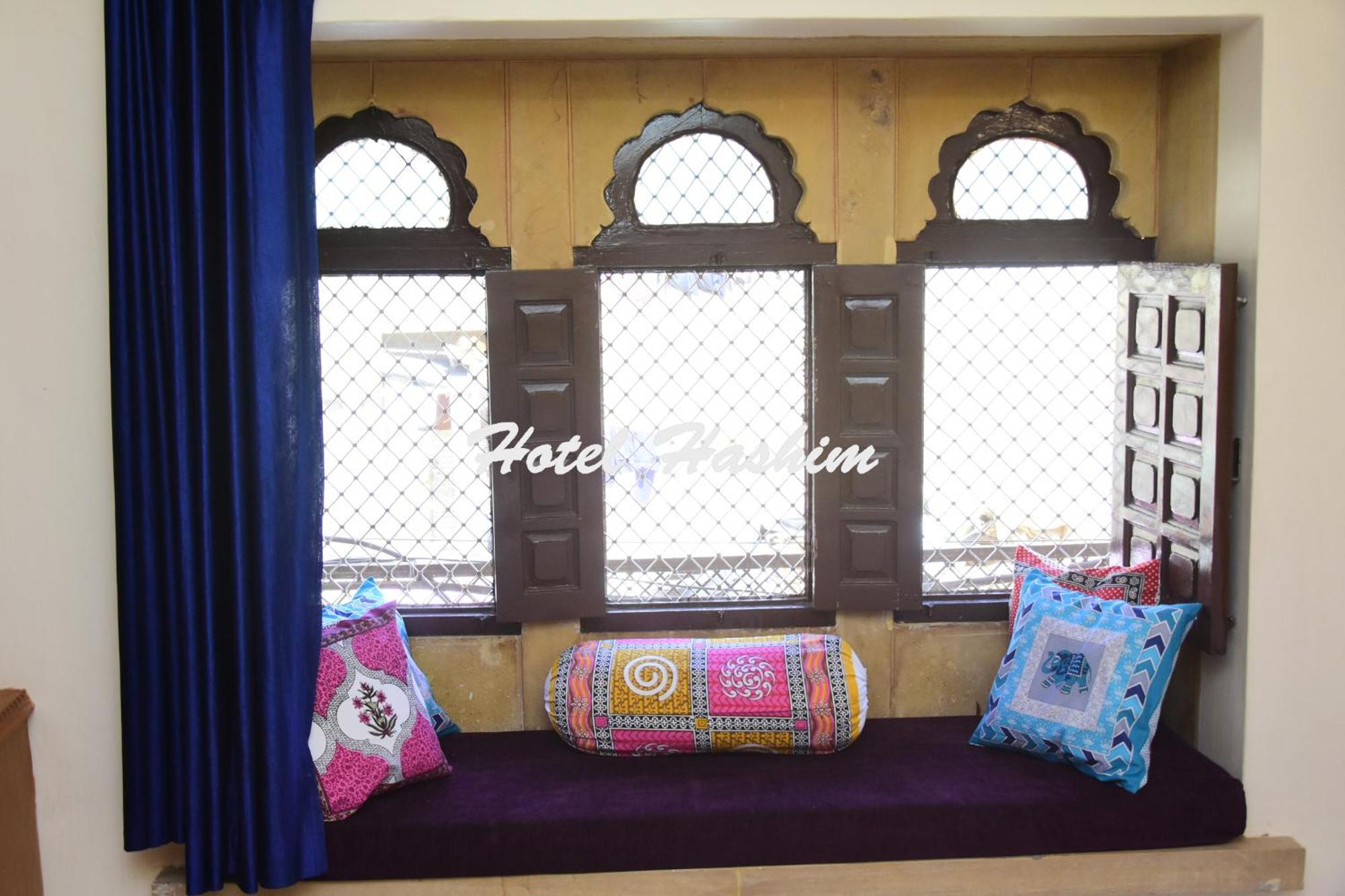 Hotel Hashim Jaisalmer Bagian luar foto
