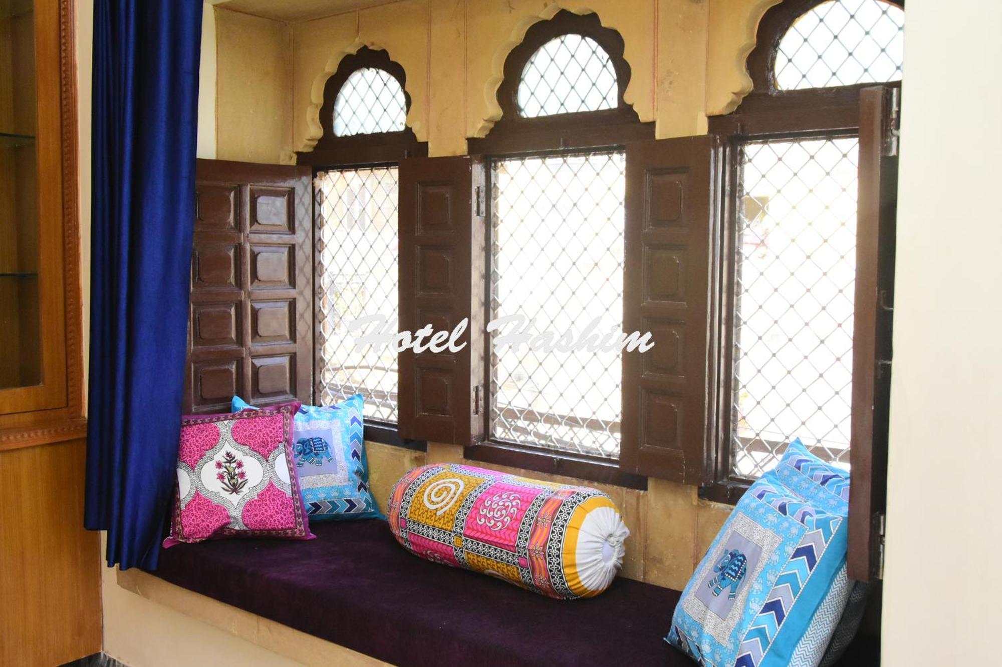 Hotel Hashim Jaisalmer Bagian luar foto