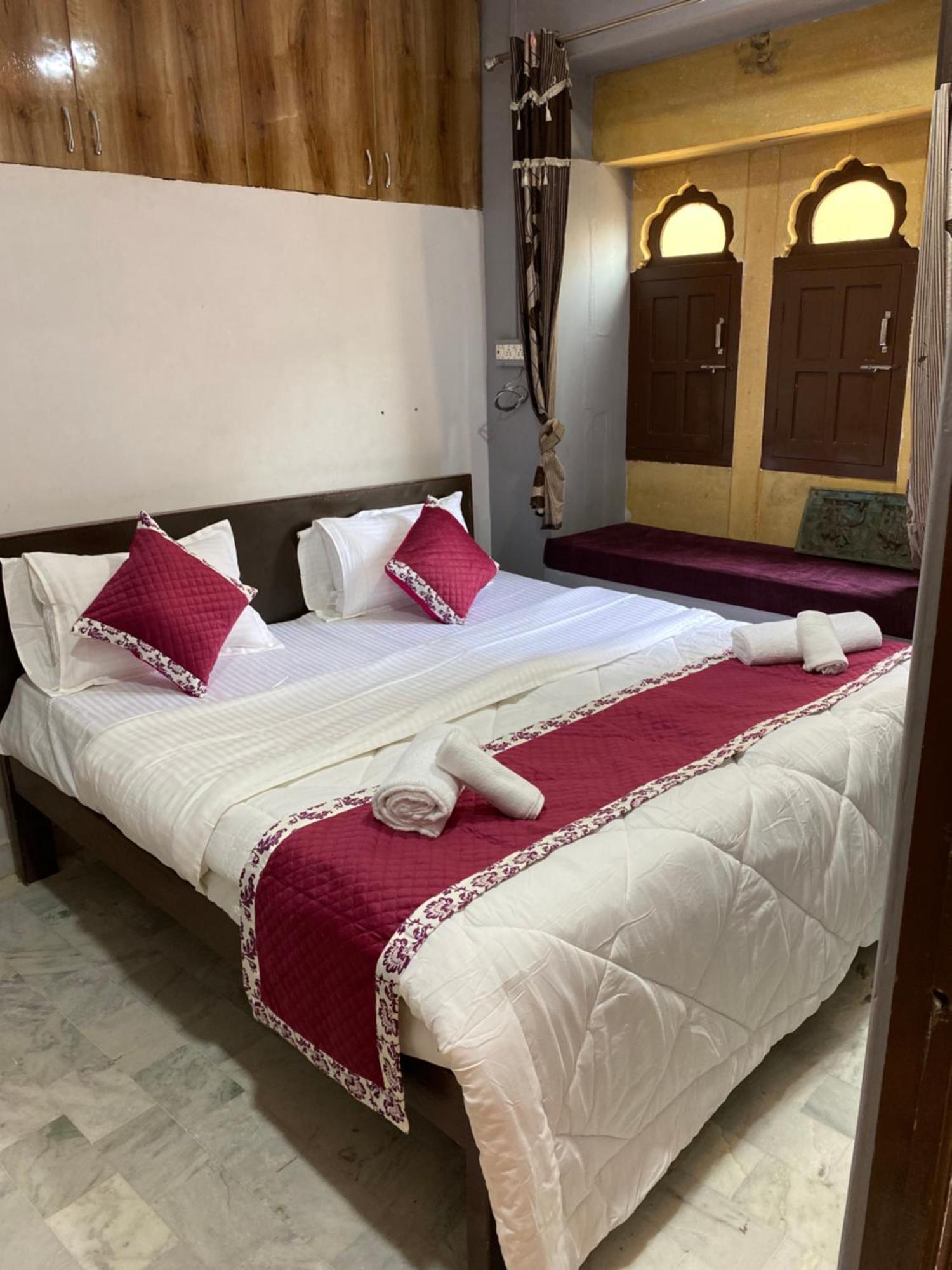 Hotel Hashim Jaisalmer Bagian luar foto